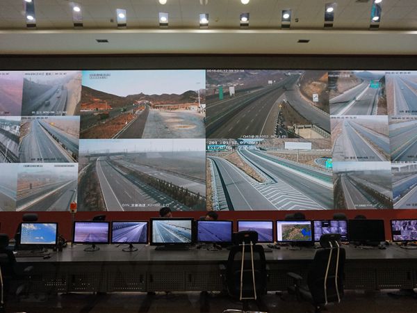 河北高速公路信息管理中心室內led全彩顯示屏