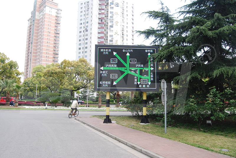 交通誘導(dǎo)屏,賦能智慧交通,提升路網(wǎng)通行效率