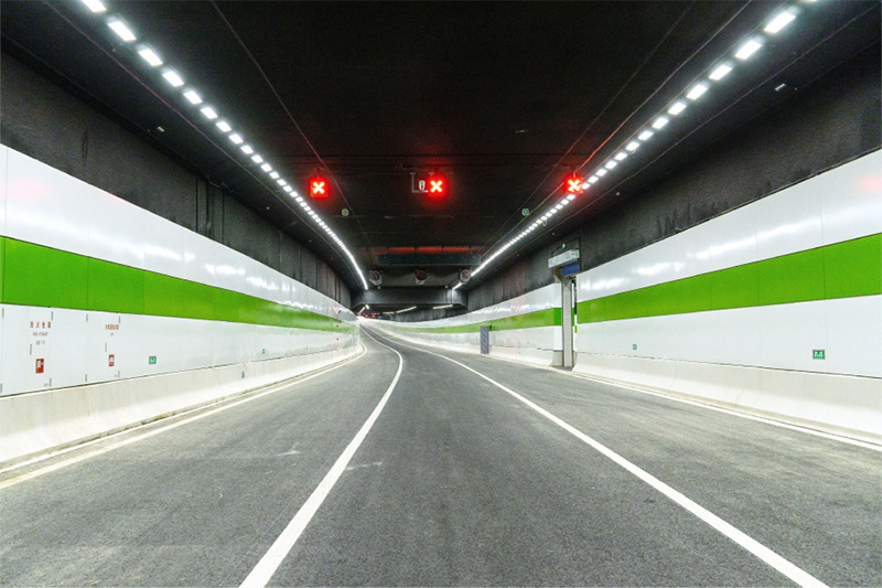 隧道燈,升級改造,提升道路安全,能效,新舉措,LED隧道燈,LED照明,隧道照明